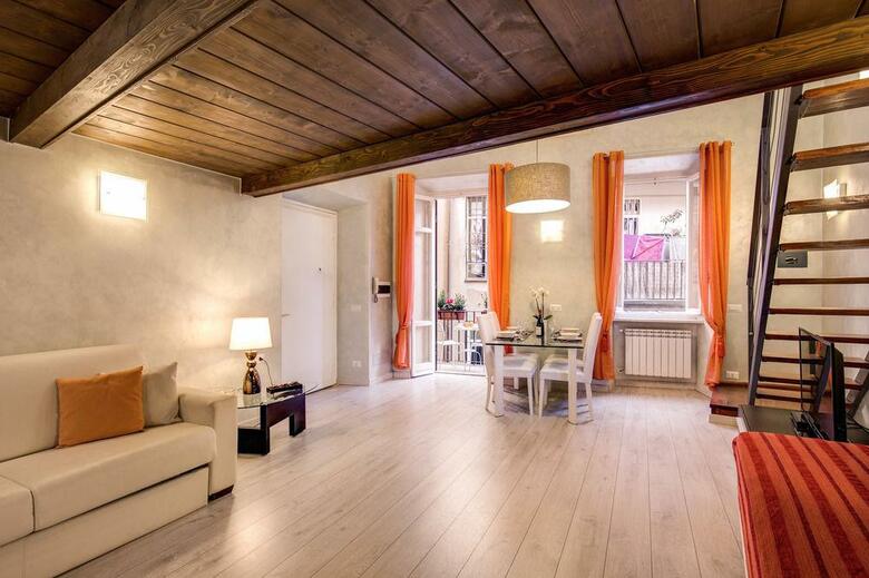 Tritone Top House