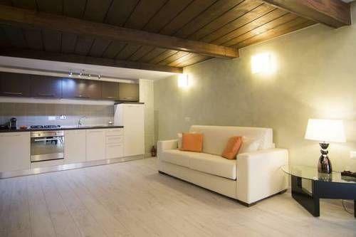 Tritone Top House