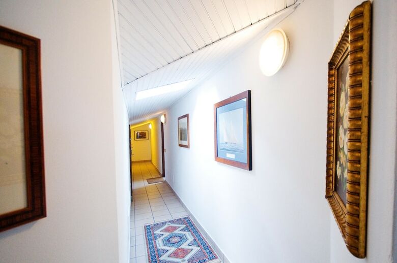 Apartamentos Victoria Hotels Carso