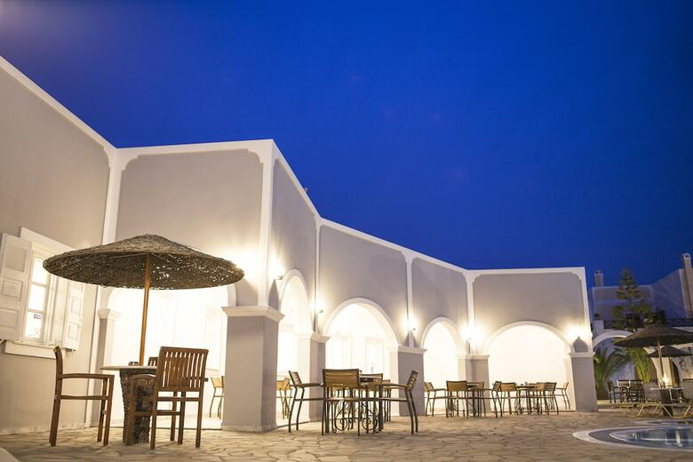 Hotel Maistros Village