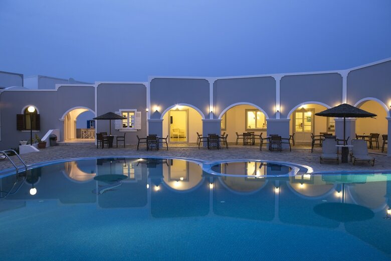 Hotel Maistros Village