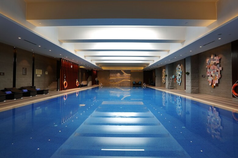 Hualuxe Hotels & Resorts Yangjiang City Center