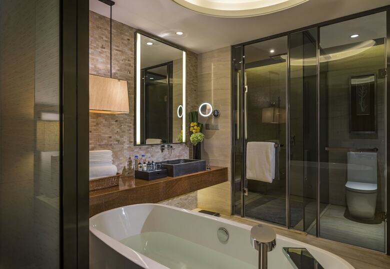 Hualuxe Hotels & Resorts Yangjiang City Center