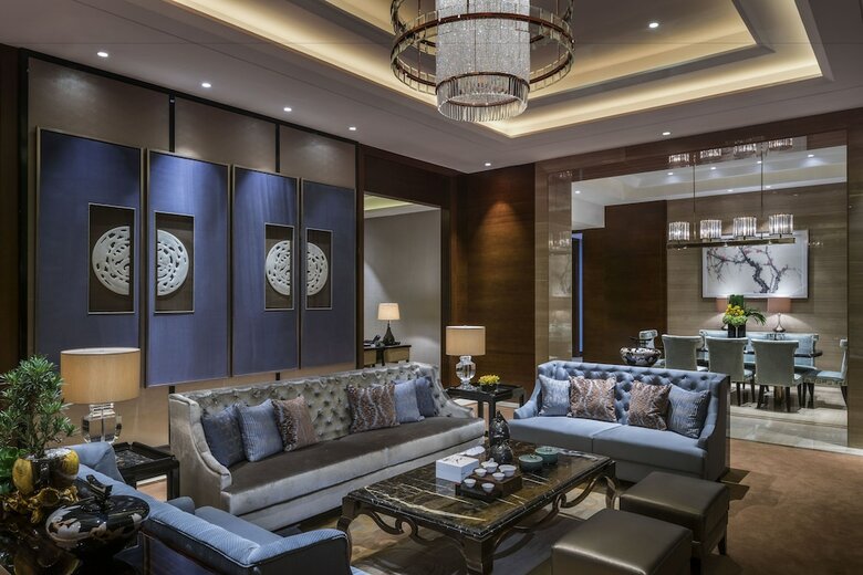 Hualuxe Hotels & Resorts Yangjiang City Center