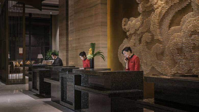 Hualuxe Hotels & Resorts Yangjiang City Center