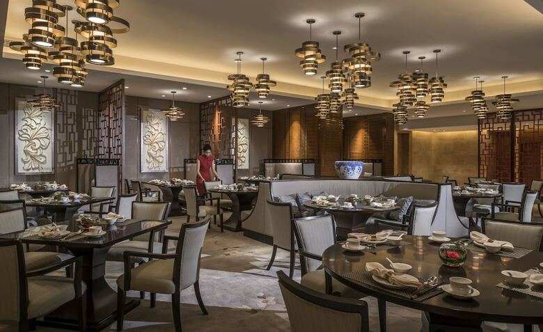 Hualuxe Hotels & Resorts Yangjiang City Center