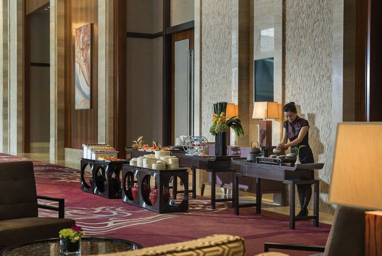 Hualuxe Hotels & Resorts Yangjiang City Center