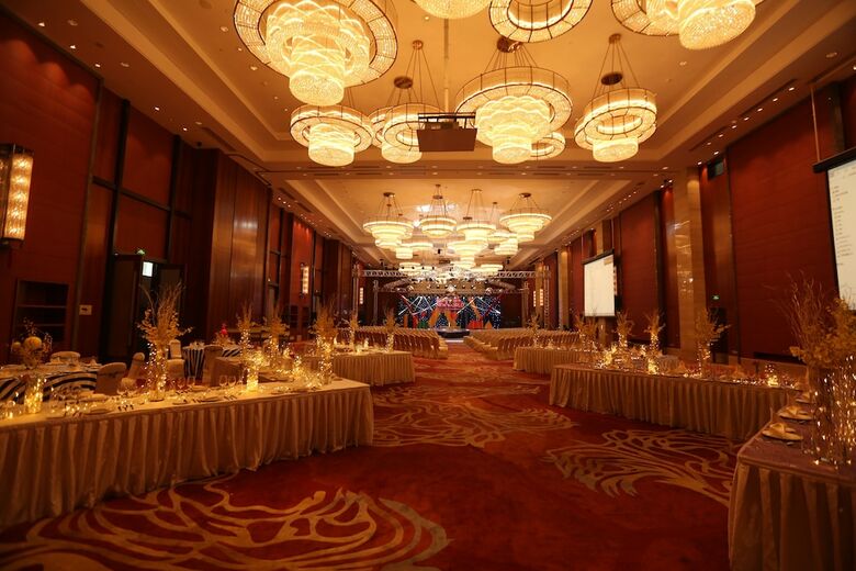 Hualuxe Hotels & Resorts Yangjiang City Center