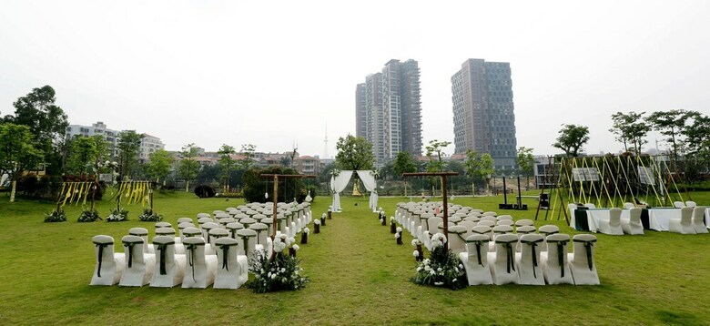 Hualuxe Hotels & Resorts Yangjiang City Center