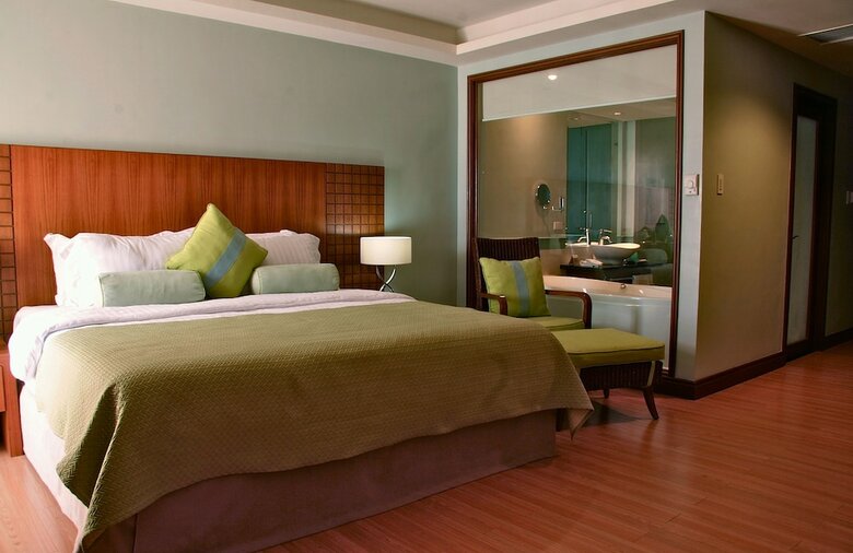Hotel The Lighthouse Marina Resort