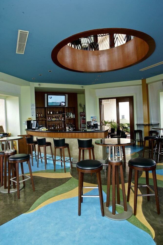 Hotel The Lighthouse Marina Resort