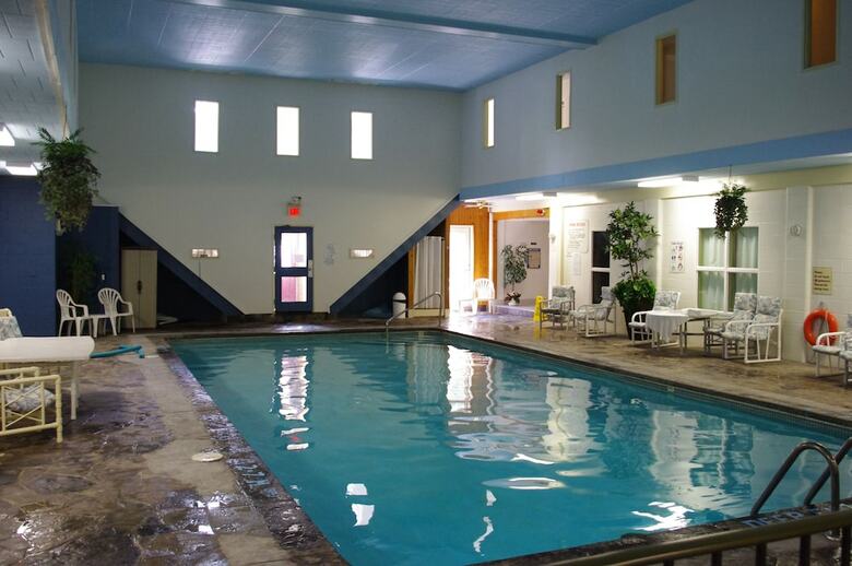 Hotel Pine Dale Motor Inn