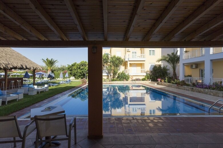 Aparthotel Evelin Hotel