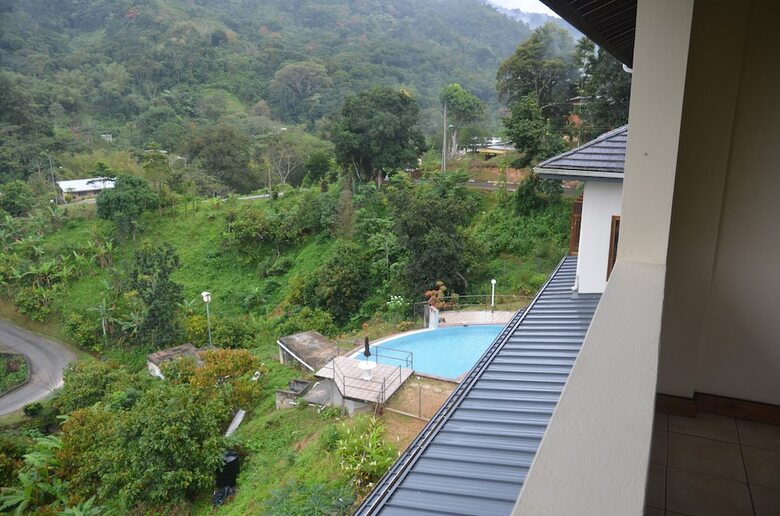 Hotel Amanecer: A Retreat And Spa