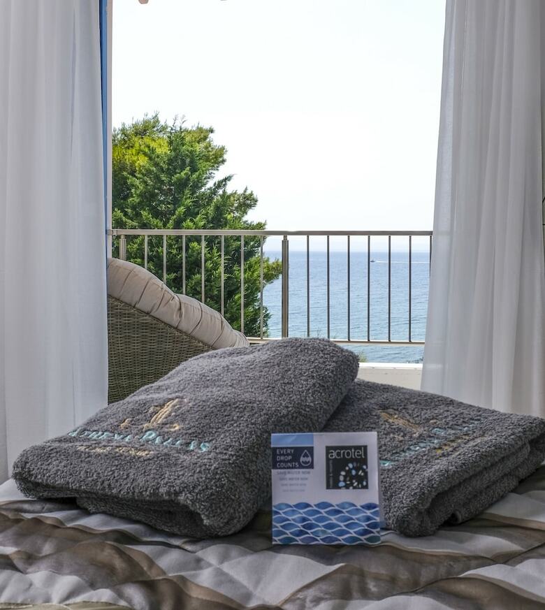 Apartamentos Acrotel Athena Villa