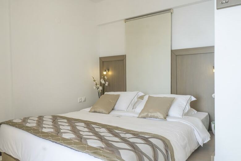 Apartamentos Acrotel Athena Villa