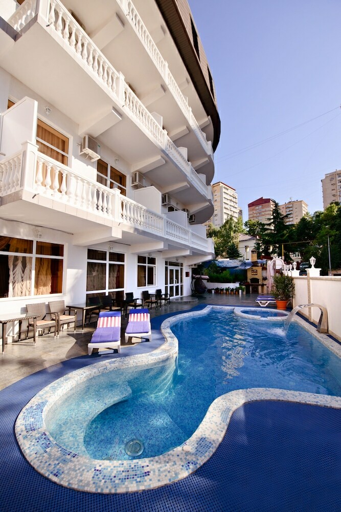 Raduga-prestige Hotel