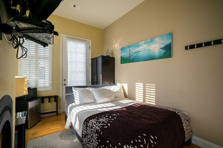 Hotel Rio Vista Suites