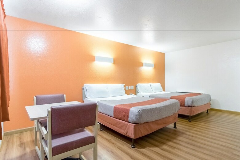 Motel 6 Orange, Ca - Anaheim