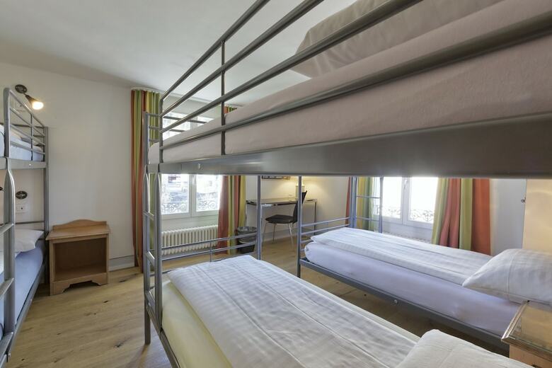 Hostal Alplodge Interlaken