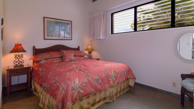 Luana Kai Resort