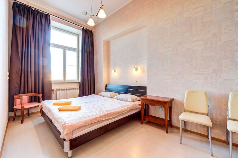 Stn Apartments On Karavannaya