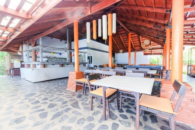 Apartamento Oyo The Chalet Phuket Resort
