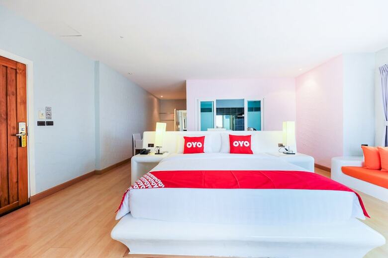 Apartamento Oyo The Chalet Phuket Resort