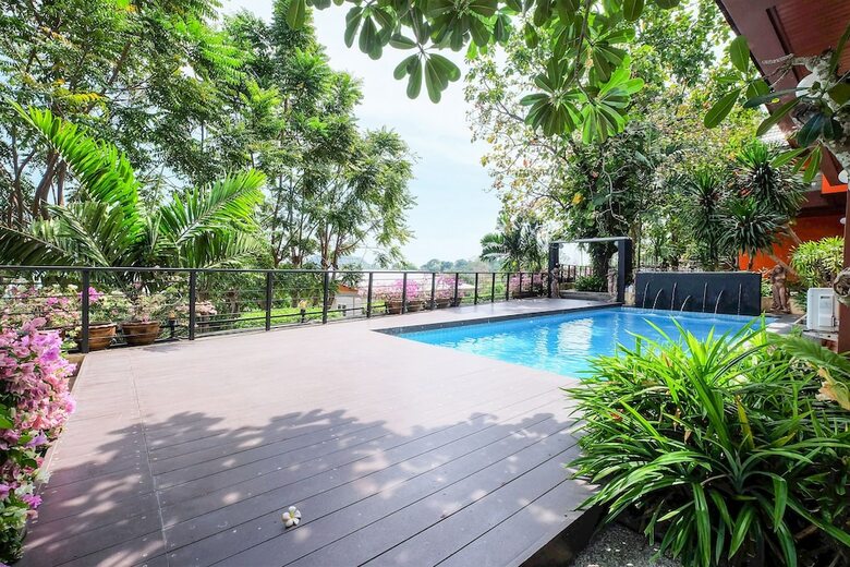 Apartamento Oyo The Chalet Phuket Resort