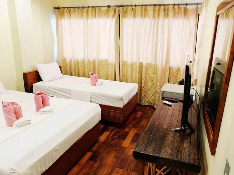El Nido Beach Hotel