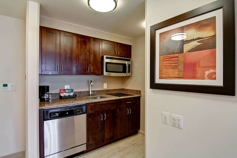 Hotel Homewood Suites By Hilton Woodbridge