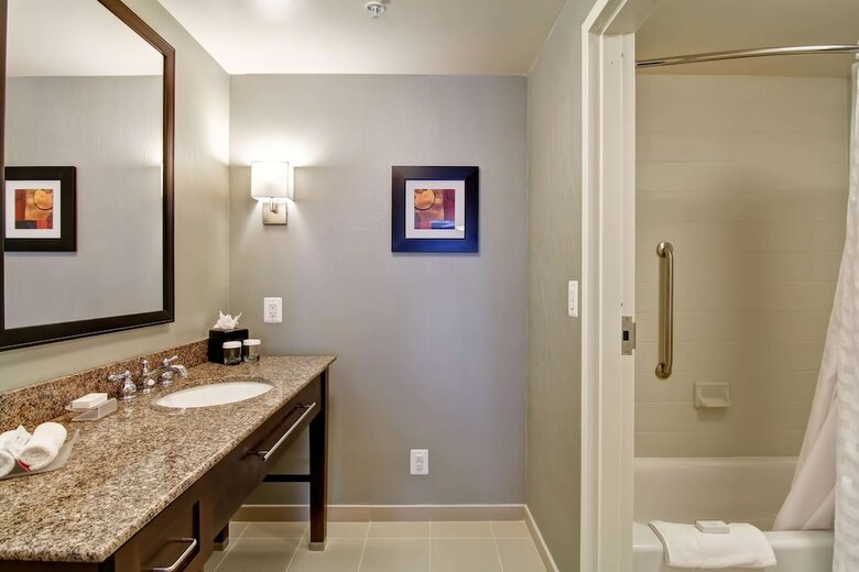 Hotel Homewood Suites By Hilton Woodbridge
