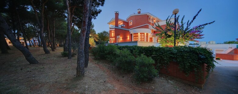 Boutique Hotel Villa Vulin