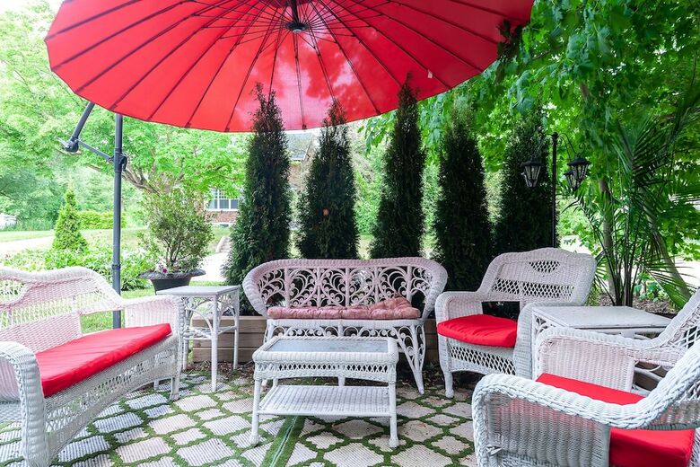 Bed & Breakfast Stone Maiden Inn