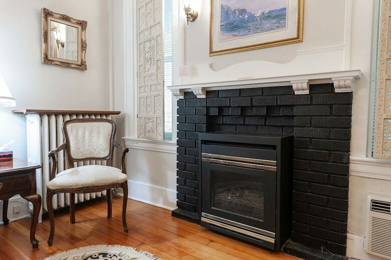Bed & Breakfast Stone Maiden Inn