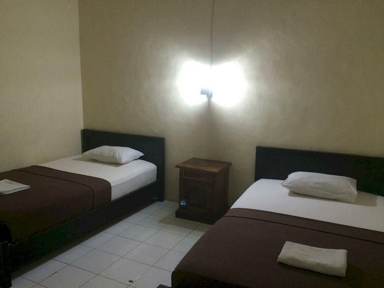 Hotel Waringin Home Stay