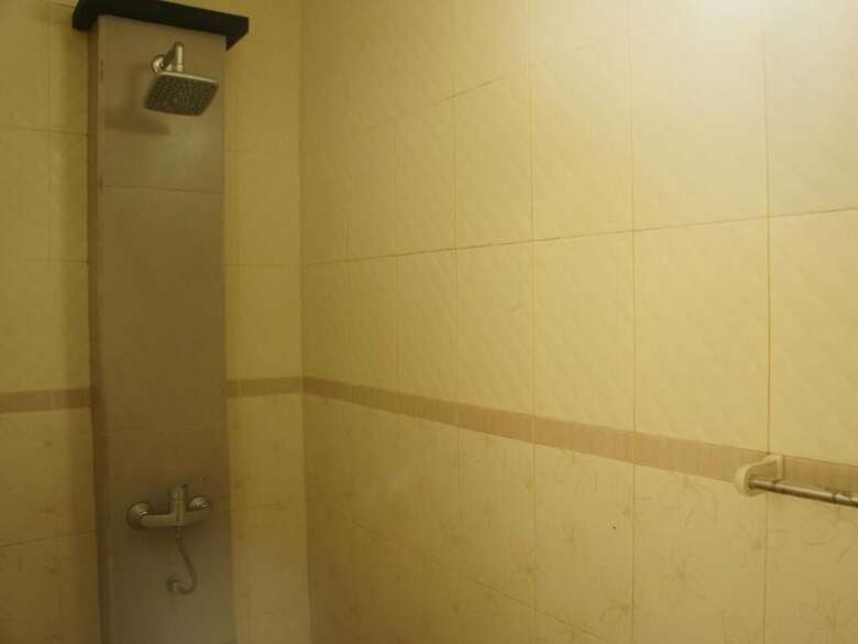Hotel Waringin Home Stay