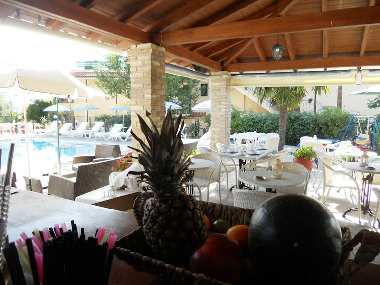 Aparthotel Elli-marina Studios & Apartments