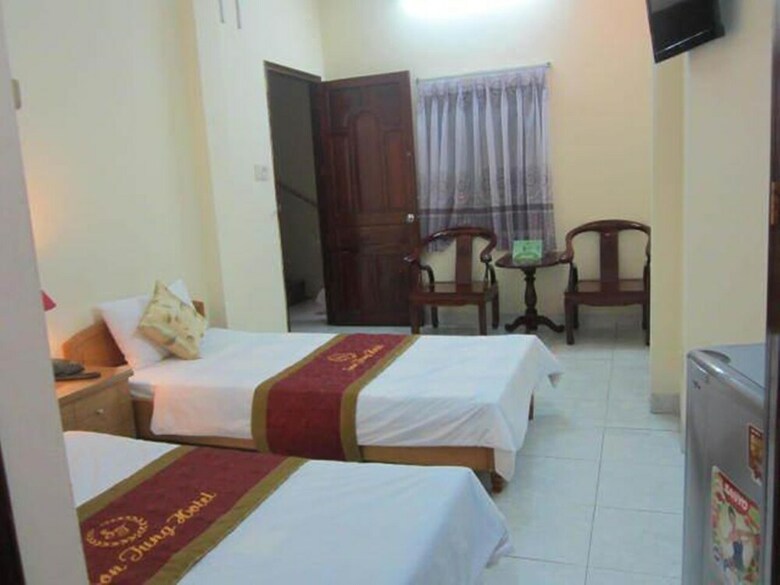 Son Tung Hotel