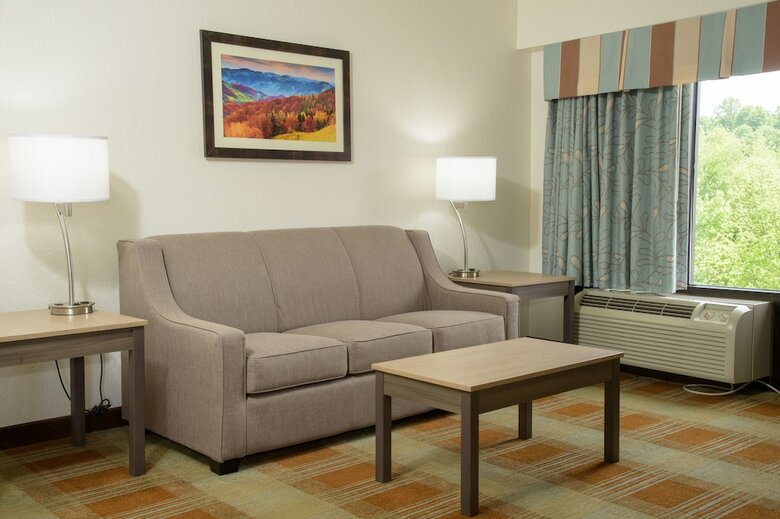 Hotel Pigeon River Inn