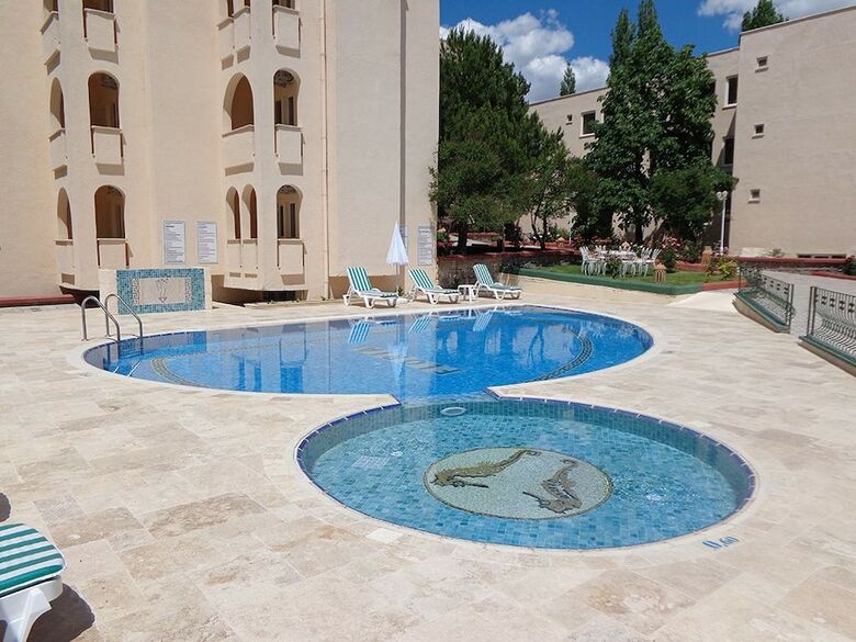 Floria Hotel