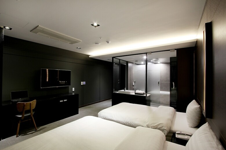 R.lee Suite Hotel Songdo