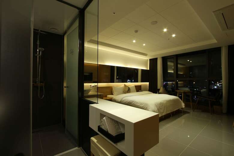 R.lee Suite Hotel Songdo