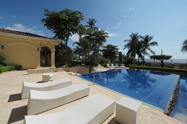 Acqua Residences