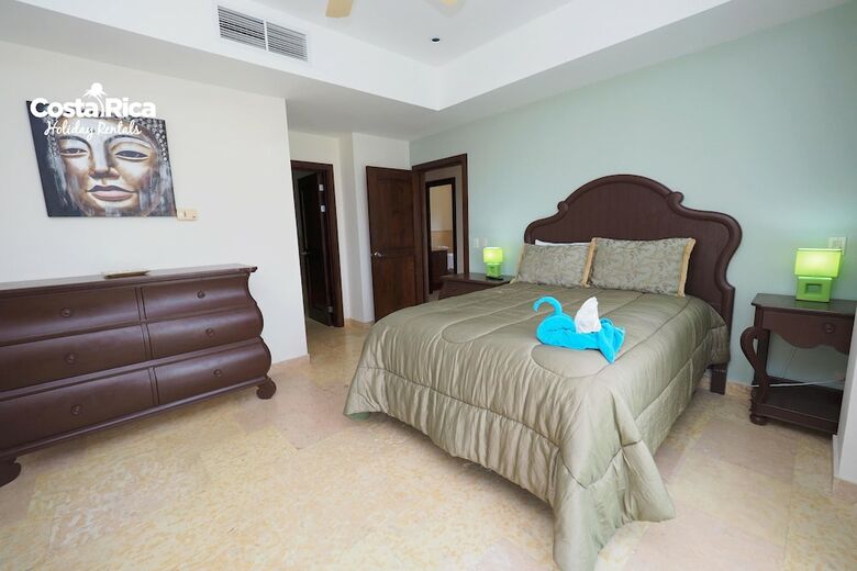 Acqua Residences