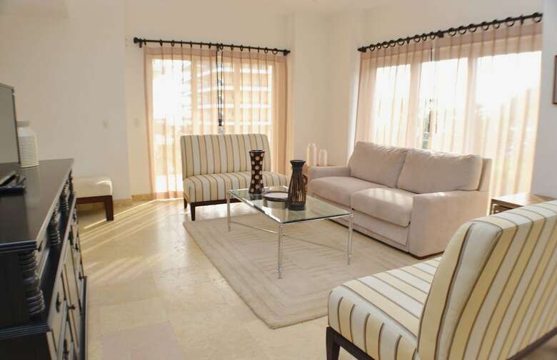 Acqua Residences