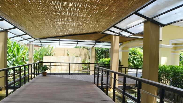 Acqua Residences