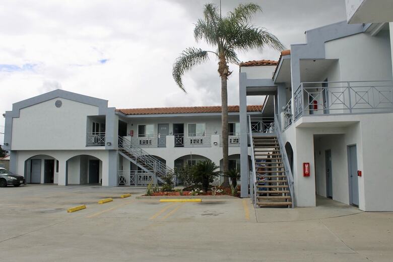 Motel Crescent Inn