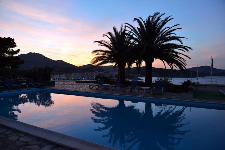 Hotel H�tel Le Catalan Restaurant Le Miradou