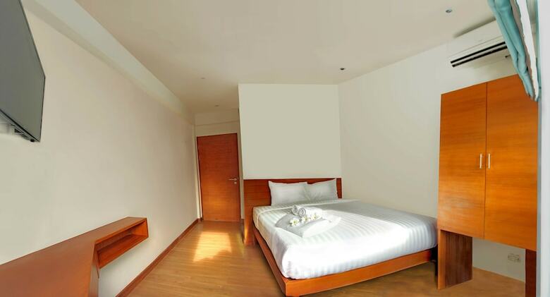 Hotel Maenam Bay Resort